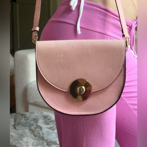 Tara Jarmon Handbags - Tara Jarmon Pink Leather Saddle Bag Made in Italy Gold Hardware Parisian Chic